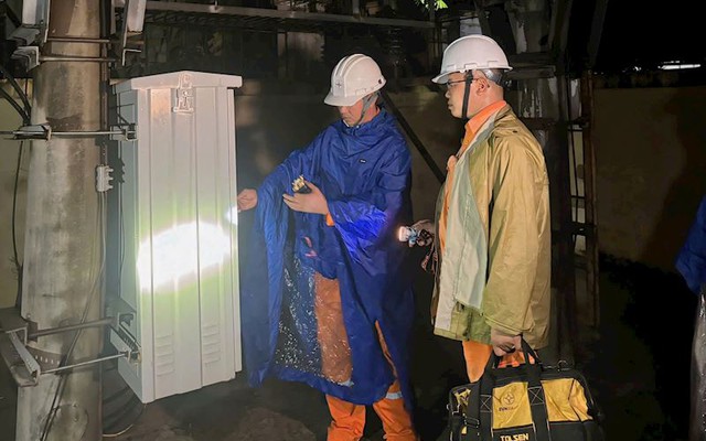 Bão Wipha sắp đổ bộ, EVN Hà Nội ra khuyến cáo quan trọng: Tuyệt đối không làm 2 điều sau!