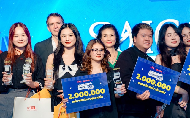 "Vai diễn cuối cùng" lập hat-trick giải thưởng