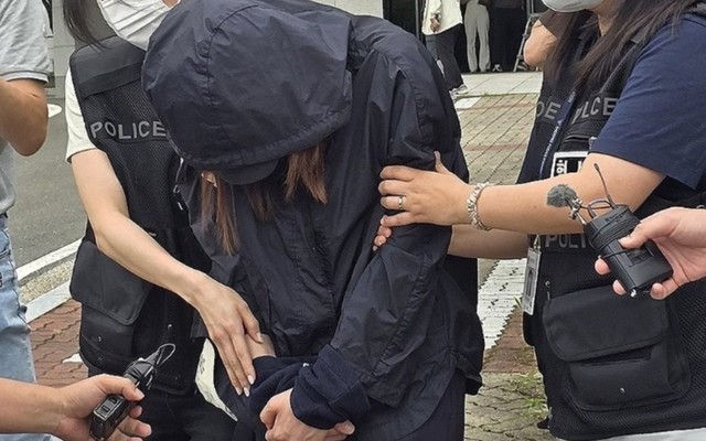 Bắt cô giáo đột nhập vào trường để đánh cắp đề thi, đã nhận hơn 300 triệu đồng từ phụ huynh ở Hàn Quốc