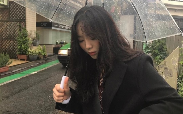 Bỗng nhiên có 35 tỷ "từ trên trời rơi vào tài khoản", người phụ nữ sốc hơn khi nghe ngân hàng nói: "Tiền của cô, cứ tiêu thoải mái!"