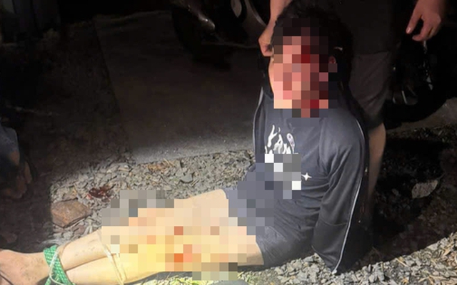 Chủ tiệm vàng cùng người dân quật ngã kẻ cướp liều lĩnh ở Tây Ninh