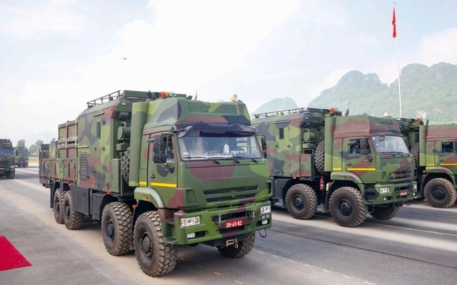 Nước ngoài quan tâm khi tên lửa chống hạm Việt Nam lần đầu diễu binh