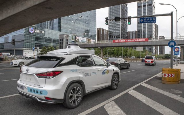 Khách Việt bất ngờ với cảnh tượng trên đường phố Trung Quốc, nhận xét: "Tôi tưởng chỉ có ở tương lai"