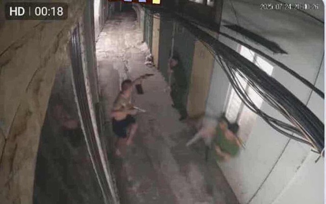 Truy bắt người đàn ông nổ súng khi công an kiểm tra hành chính