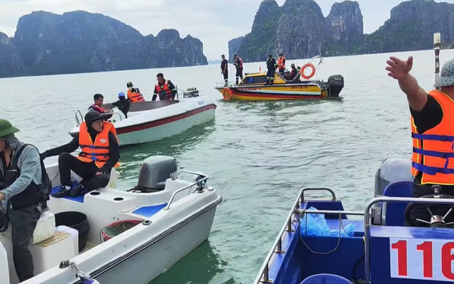 Tìm thấy thêm thi thể người phụ nữ nghi là nạn nhân vụ lật tàu ở vịnh Hạ Long, cách hiện trường 8km