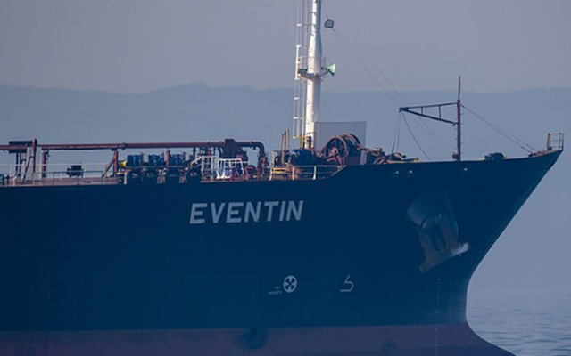 'Gậy ông đập lưng ông': Hạ giá trần dầu Nga xuống 15%, châu Âu sắp phải đi đường vòng mua dầu Nga với giá đắt đỏ?