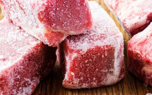 Cách rã đông thịt bằng đường đơn giản nhưng hiệu quả bất ngờ