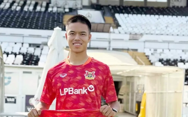 Do Nguyen Chung cập bến Ninh Bình FC: Thương vụ bước ngoặt của bóng đá Việt Nam?