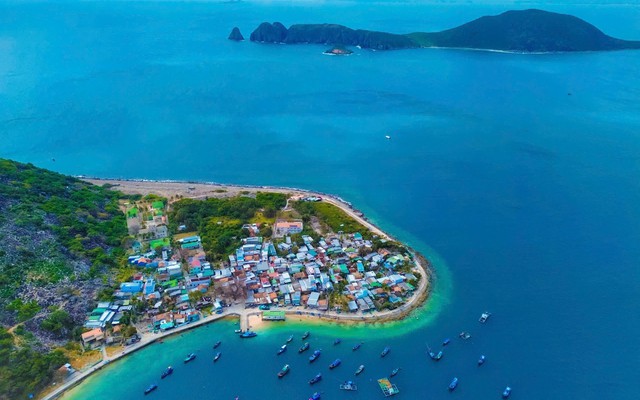 Hòn đảo không khách sạn, không resort, cách đất liền 20km, nhiều người bản địa cũng không biết tới