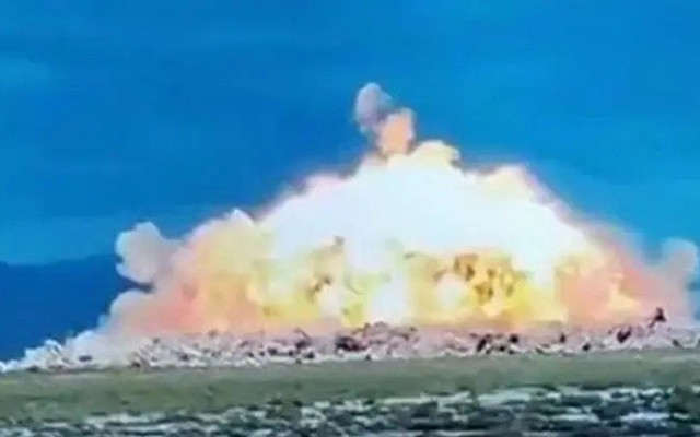 Cơn thịnh nộ: Bom nhiệt áp Gazap nặng gần 1 tấn tạo sóng xung kích kinh hoàng