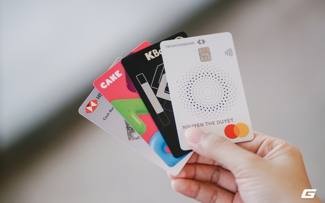 Cẩn thận với 3 dãy số sau thẻ: Nhiều người Việt mất sạch tiền vì sơ hở tưởng như vô hại