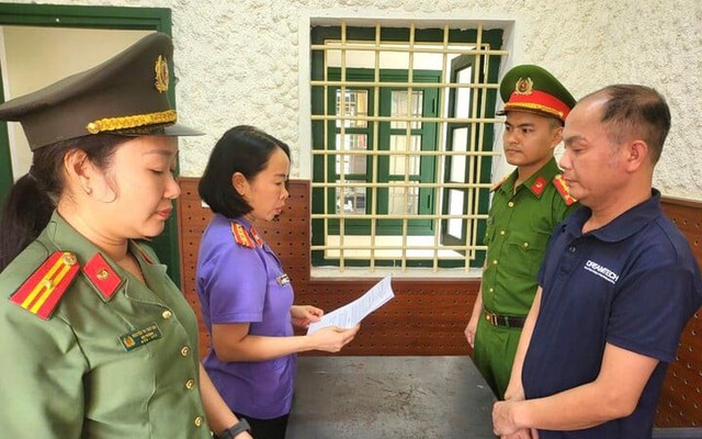 Trưởng văn phòng đại diện của một tạp chí ở Hà Tĩnh bị bắt