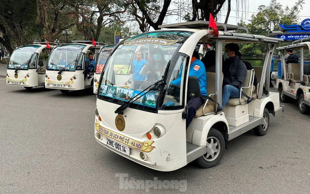 Ô tô điện chở khách Hà Nội ra sao sau 'lệnh cấm' từ ngày 1/7?