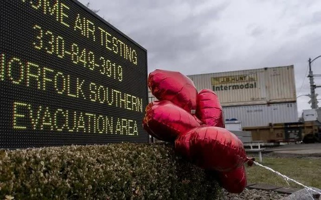 Gần một nửa người dân Mỹ lo đất nước mất vị thế siêu cường