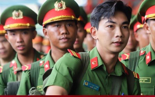 566 chiến sĩ miền Nam hành quân ra Bắc tập luyện diễu binh Quốc khánh 2/9