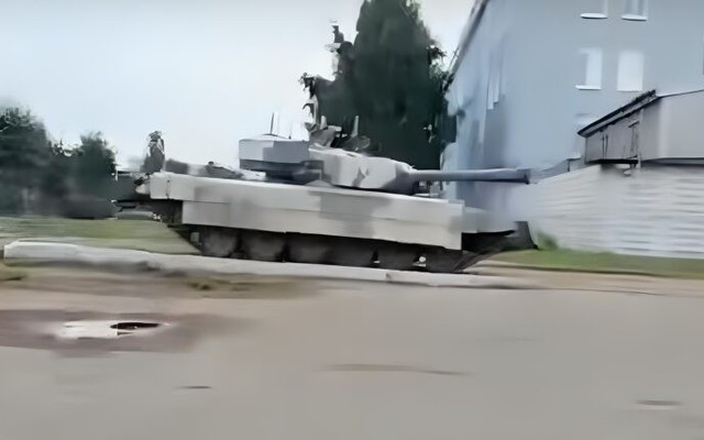Vũ khí mới tái sinh từ xe tăng T-72 và T-90 đầy ‘sát khí’