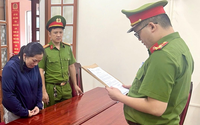 Tạm giam nữ cán bộ y tế Tòng Thị Ngọc