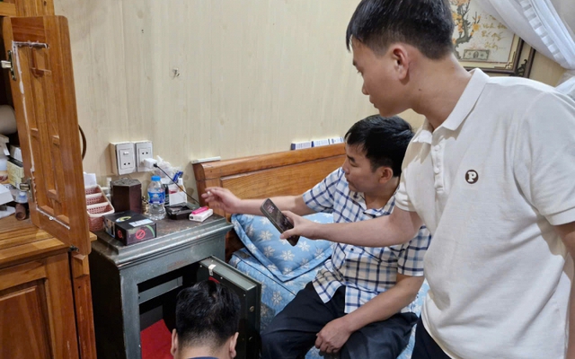 Cảnh sát thu giữ được các tài liệu quan trọng gì khi khám nhà Lê Bật Sơn?