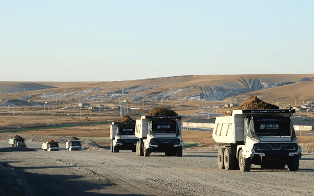 Phát hiện xe tải không buồng lái, không người lái, hoạt động liên tục 24/7, bí mật khai thác kho báu chưa từng có lộ diện