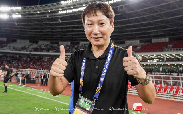 Bộ ba Việt kiều tiến bước trên con đường lên tuyển, HLV Kim Sang-sik hướng tới “cú ăn 3” lịch sử