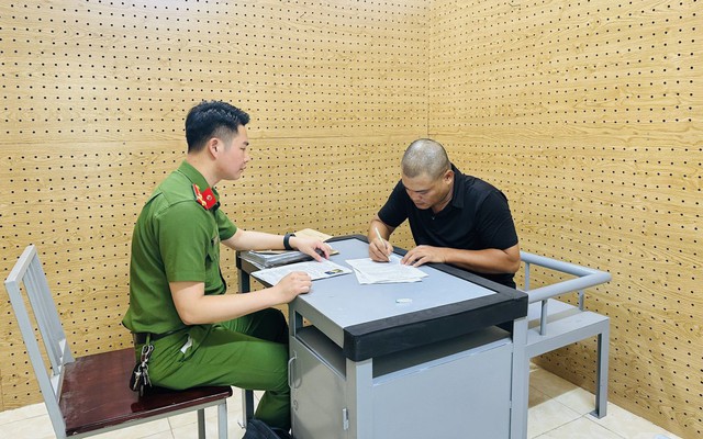 Nguyễn Tiến Vũ đã ra đầu thú