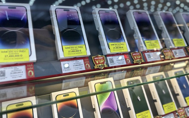 Chưa từng có: iPhone đồng loạt giảm giá nhờ thuế VAT, đây có phải lúc “xuống tiền”?