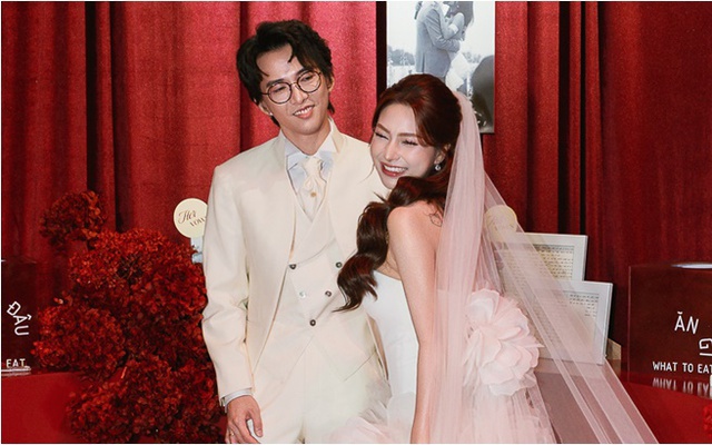 Dàn sao và khách mời nổi tiếng đến dự đám cưới của cặp đôi Danny và Diệp Lê