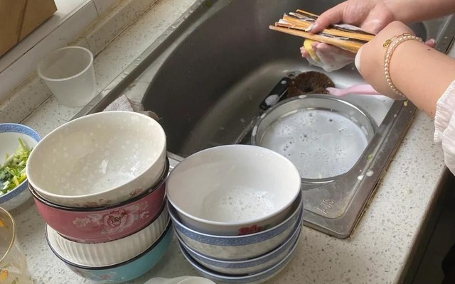 6 thói quen rửa bát "rước họa vào thân", rất nhiều nhà đang mắc phải!