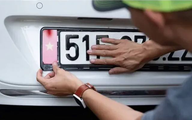 Tăng phí ra biển ôtô lên 20 triệu đồng ở một số địa phương sau sáp nhập