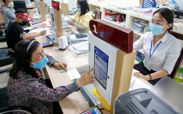 Cán bộ phản ánh 'không được về hưu trước tuổi', Bộ Nội vụ nói gì?