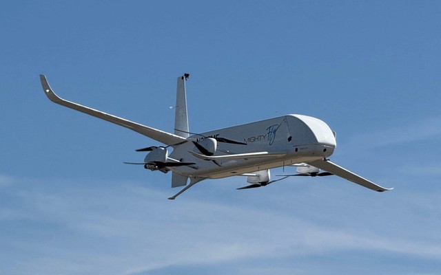 Startup trình diễn drone bay xa gần 1.000km chở hàng tự động cho không quân