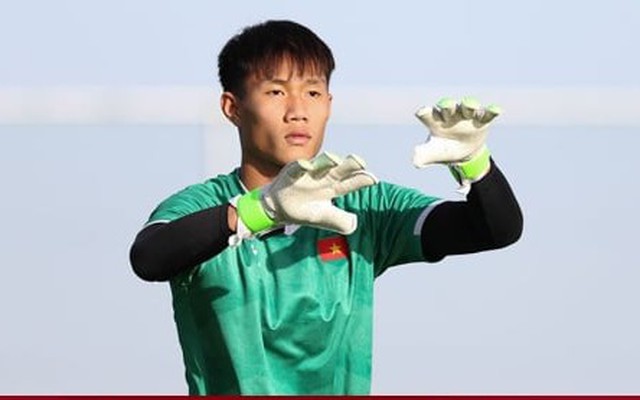 Đội bóng cũ của Ronaldinho, Suarez đào tạo tuyển thủ U17 Việt Nam