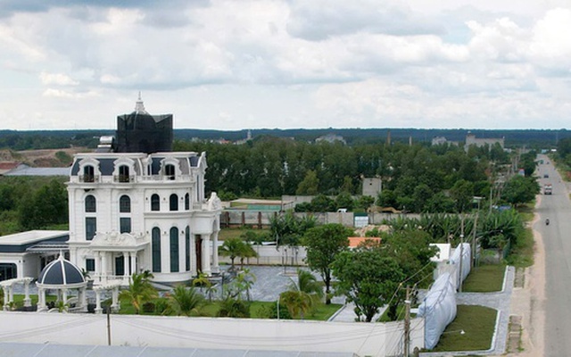 Vụ biệt phủ Tánh Linh: Trì hoãn 3 năm vì lý do "phải làm chắc"