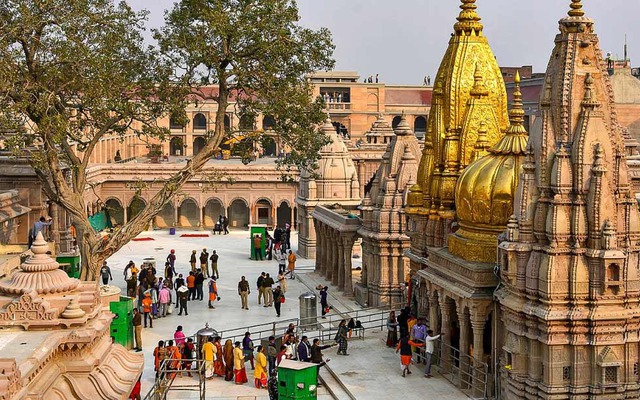 Một nhà hảo tâm hiến tặng chính quyền 60 kg vàng để trùng tu ngôi đền cổ linh thiêng