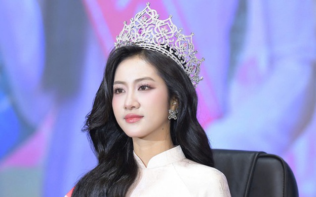 Hoa hậu Hà Trúc Linh: "Món đầu tiên em muốn ăn khi trở về nhà là canh chua lá giang mẹ nấu"