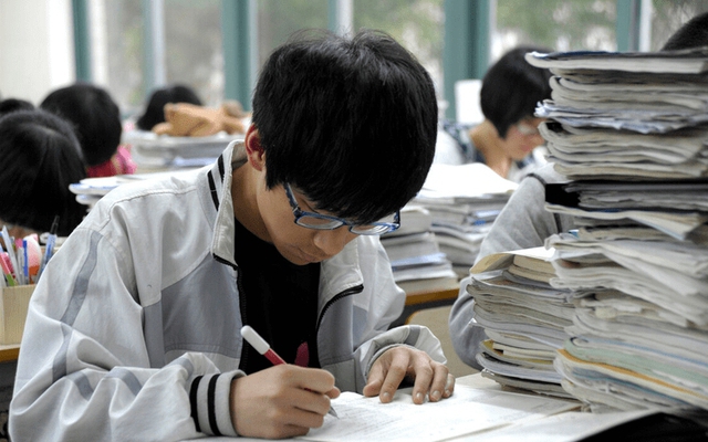 Nam sinh học đại học nhưng lại có bằng trung cấp, chưa từng vay vẫn bị ngân hàng báo nợ 2,9 tỷ đồng: Nguyên nhân không ai ngờ