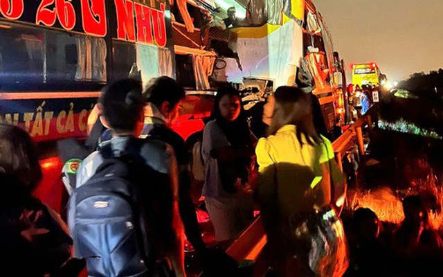 Phụ xe kể lại giây phút khi tai nạn xảy ra khiến 3 người tử vong trên cao tốc Vĩnh Hảo – Phan Thiết