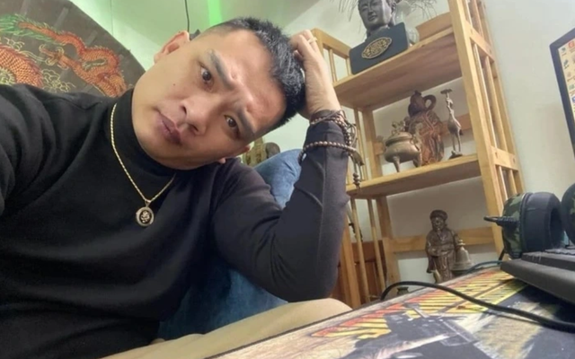 Trước khi trở thành "giang hồ mạng", Tiến "Bịp" từng tốt nghiệp đại học loại giỏi, là kỹ sư tập đoàn lớn