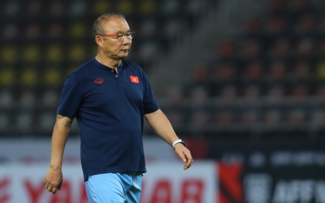 Đội bóng của HLV Park Hang-seo chiêu mộ cựu tuyển thủ Việt Nam, thử việc 2 ngoại binh Brazil