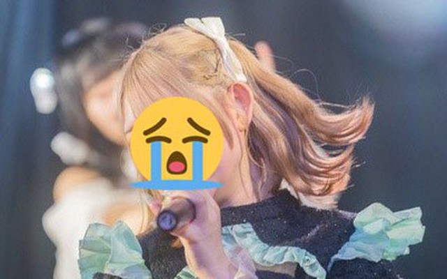 Mới làm ca sĩ được 6 ngày đã bị đuổi cổ vì bị phát hiện đóng phim khiêu dâm