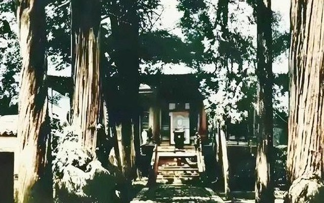 Ảnh hiếm 100 năm trước hé lộ 'hình dáng gốc' của Thiếu Lâm Tự: Sau biến cố bất ngờ đã hồi sinh từ tro tàn