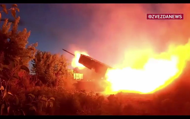 Lửa mặt trời TOS-1A từ hơn 20 km xóa sổ công sự, mở đường đột phá chiến tuyến