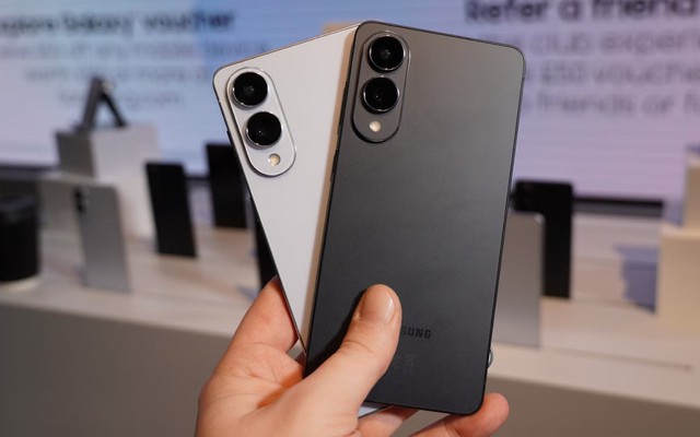 Chuyên gia review: "Đây là các mẫu điện thoại tôi khuyên bạn không nên mua lúc này" - Samsung có 2 cái tên