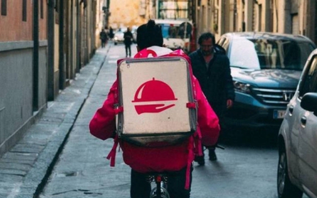 Theo trào lưu ‘làm shipper để giảm cân’, người đàn ông giảm 8,5kg trong 1 tháng