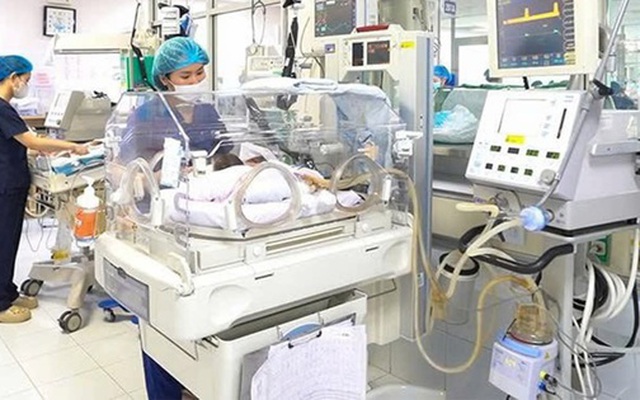 "Gia đình "chọn ngày đẹp" mổ lấy thai, bé sơ sinh tử vong sau 2 ngày"