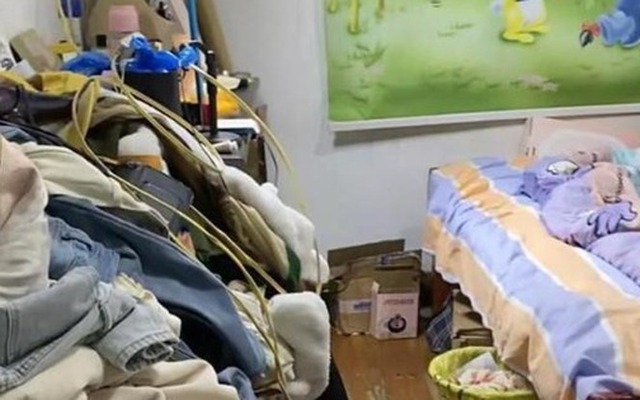Bức ảnh chụp phòng ngủ một cựu sinh viên trường top khiến mọi phụ huynh "nóng máu"
