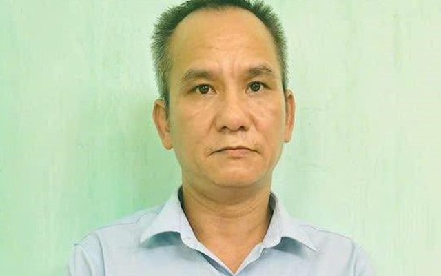 VIDEO: Chém thương vong 3 mẹ con, lên xe máy đe dọa người dân tẩu thoát