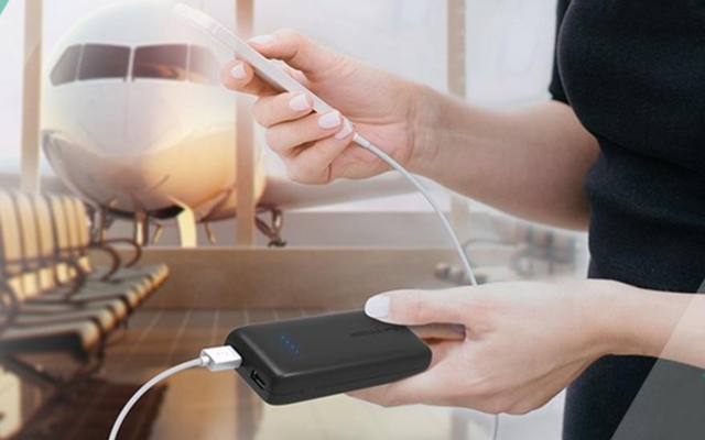 13 hãng hàng không cấm mang pin sạc dự phòng lên máy bay từ 1/10