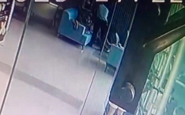 Điều tra vụ người phụ nữ 60 tuổi bị đánh ở chung cư TP HCM