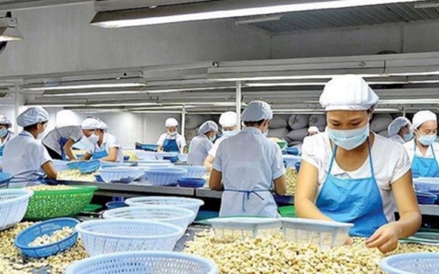 Mỹ áp thuế 20% với hàng Việt Nam: Doanh nghiệp, chuyên gia kỳ vọng giảm thêm